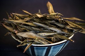 dorrigo-pepper-whole-dried-leaf-02
